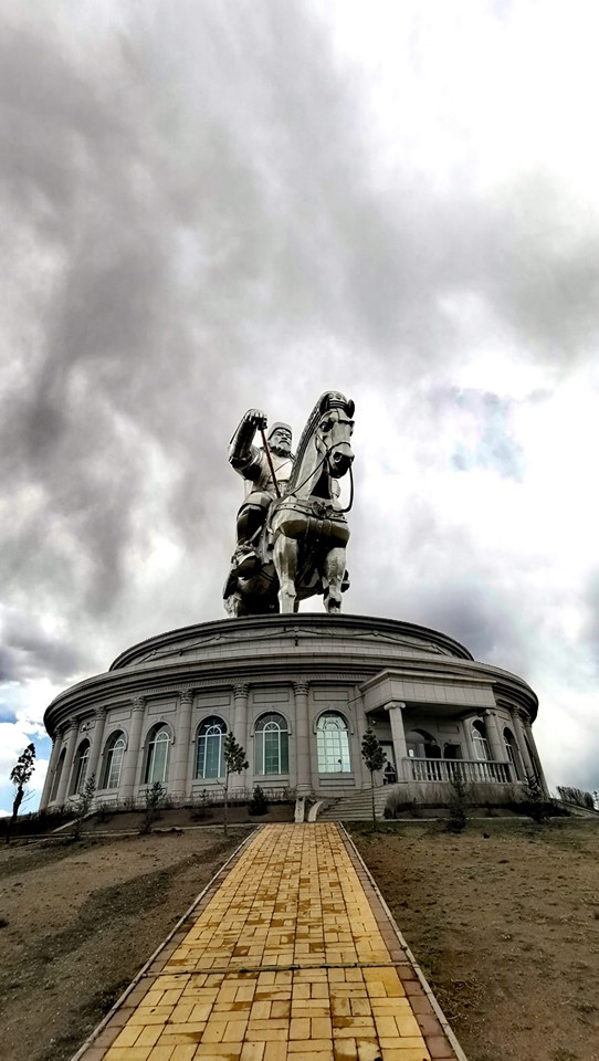 Day 6: Genghis Khan statue and return to Ulaanbaatar